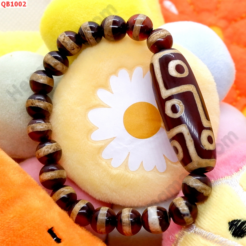 QB1002 สร้อยข้อมือหินทิเบต 9 ตา+หมอยา ราคา 610 บาท http://hengmark.com/view_product/QB1002.htm