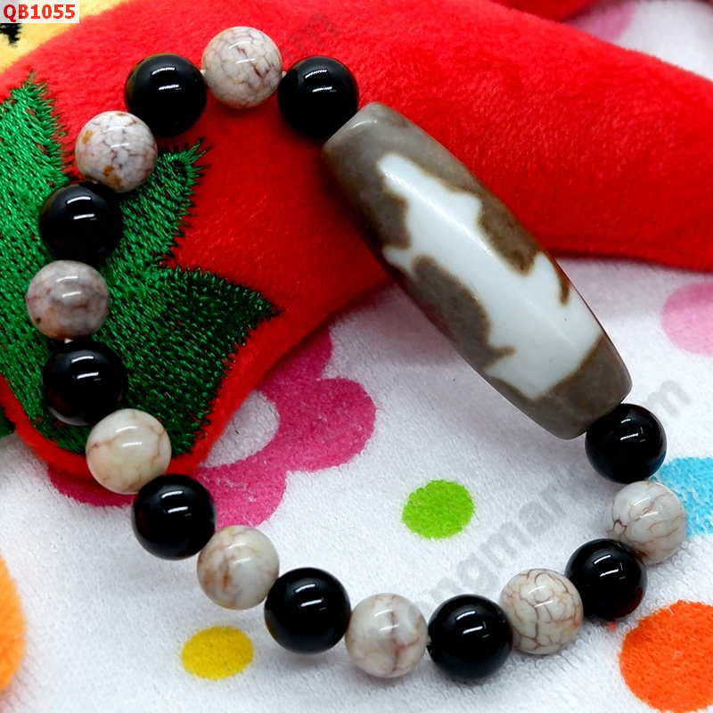 QB1055 สร้อยข้อมือหินทิเบต เจ้าแม่กวนอิม ราคา 489 บาท http://hengmark.com/view_product/QB1055.htm