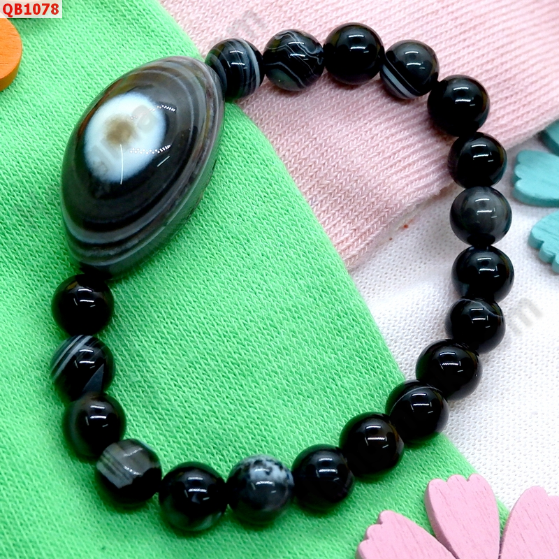 QB1078 สร้อยข้อมือหินตาสววรค์ อะเก็ต ราคา 299 บาท http://hengmark.com/view_product/QB1078.htm