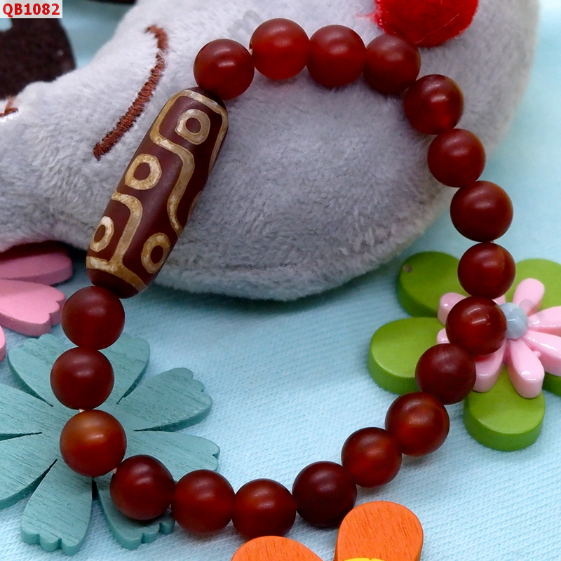 QB1082 สร้อยข้อมือDZI 9 ตา ราคา 399 บาท http://hengmark.com/view_product/QB1082.htm