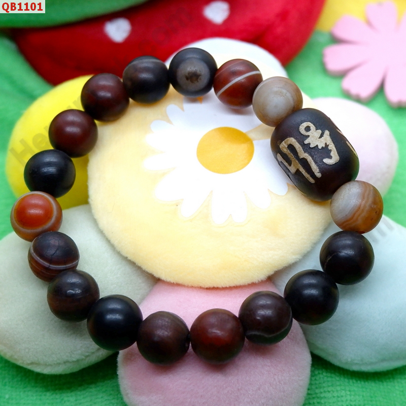 QB1101 สร้อยข้อมือ DZI คาถาทิเบต ราคา 439 บาท http://hengmark.com/view_product/QB1101.htm