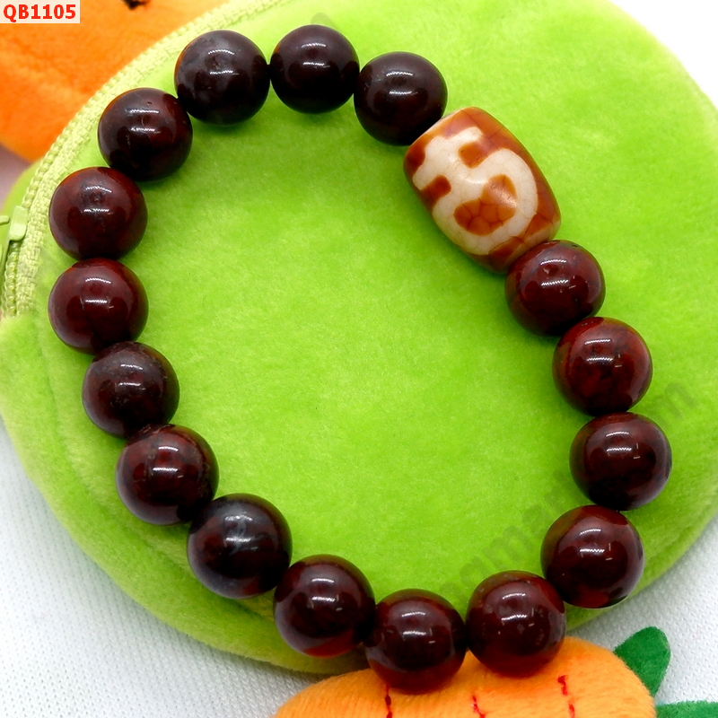 QB1105 สร้อยข้อมือ DZI แก้ววิเศษ ราคา 499 บาท http://hengmark.com/view_product/QB1105.htm