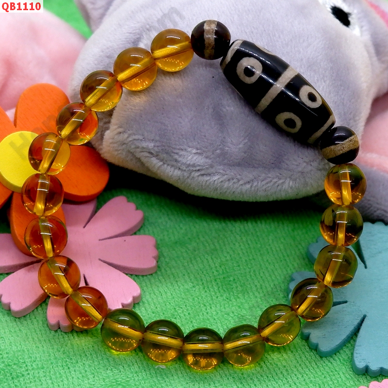 QB1110 สร้อยข้อมือหิน 8 ตา  ราคา 199 บาท http://hengmark.com/view_product/QB1110.htm