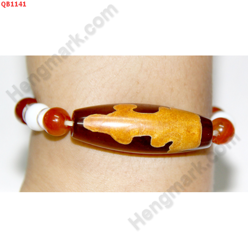 QB1141 สร้อยข้อมือหิน DZI ลายเจ้าแม่กวนอิมร้อยด้วยลูกปัดแก้ว ราคา 399 บาท http://hengmark.com/view_product/QB1141.htm