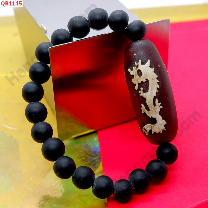 QB1145 สร้อยข้อมือหิน DZI ลายมังกรคู่ ร้อยด้วยหินสีดำด้าน ราคา 399 บาท http://hengmark.com/view_product/QB1145.htm