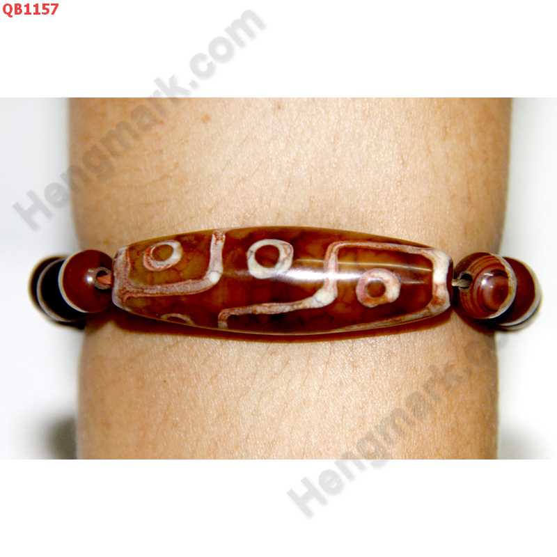 QB1157 สร้อยข้อมือหิน DZI ลาย 9 ตา+หมอยา ราคา 639 บาท http://hengmark.com/view_product/QB1157.htm