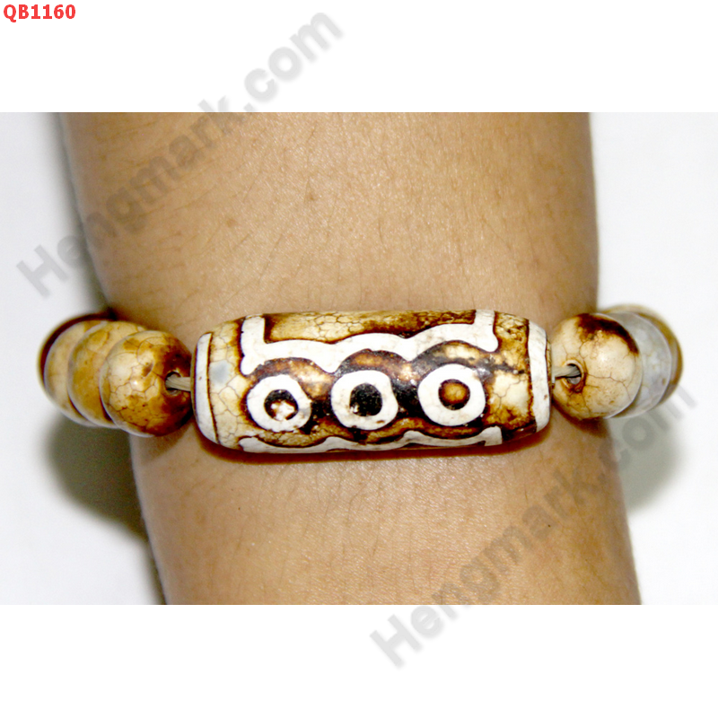 QB1160 สร้อยข้อมือหิน DZI 5 ตา ราคา 799 บาท http://hengmark.com/view_product/QB1160.htm