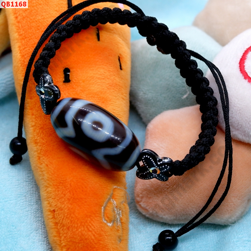 QB1168 สร้อยข้อมือหินทิเบต 3 ตาเชือกถัก ราคา 359 บาท http://hengmark.com/view_product/QB1168.htm