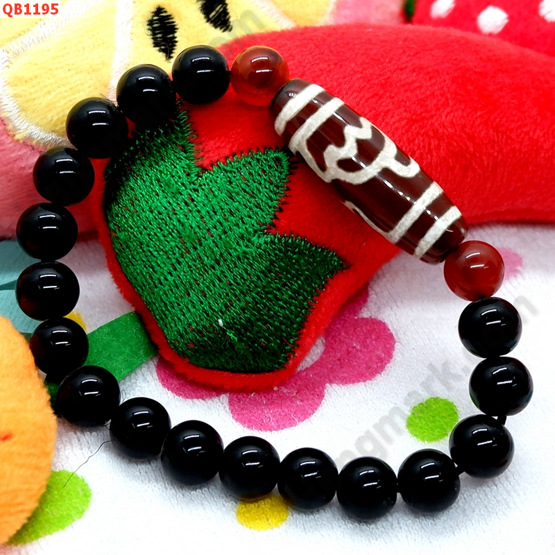 QB1195 สร้อยข้อมือ DZI ลายดอกบัว ราคา 299 บาท http://hengmark.com/view_product/QB1195.htm