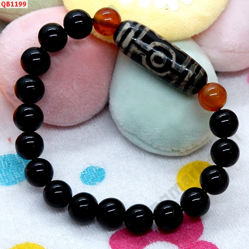 QB1199 สร้อยข้อมือ DZI 7 ตา ราคา 299 บาท http://hengmark.com/view_product/QB1199.htm