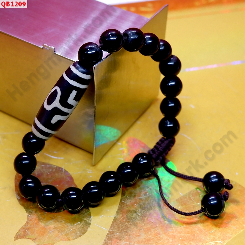 QB1209 สร้อยข้อมือ DZI ลายผู้สูงศักดิ์ ราคา 299 บาท http://hengmark.com/view_product/QB1209.htm