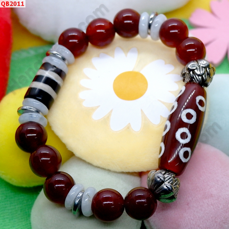 QB2011 สร้อยข้อมือหินDZI 15 ตา และ 2 เส้น ราคา 459 บาท http://hengmark.com/view_product/QB2011.htm