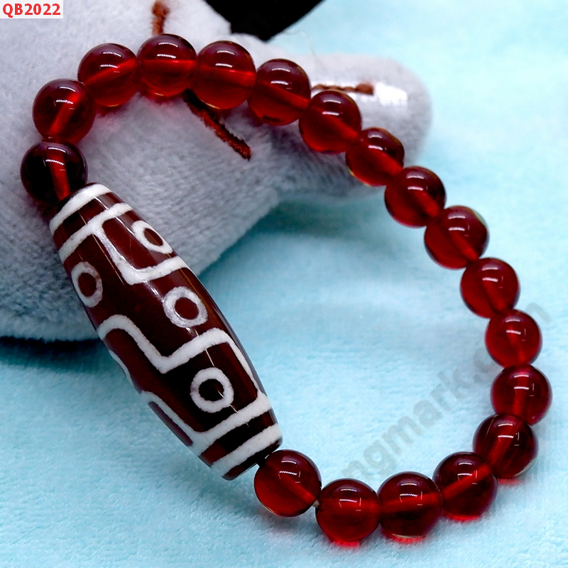 QB2022 สร้อยข้อมือหินDZI 9 ตา ราคา 359 บาท http://hengmark.com/view_product/QB2022.htm