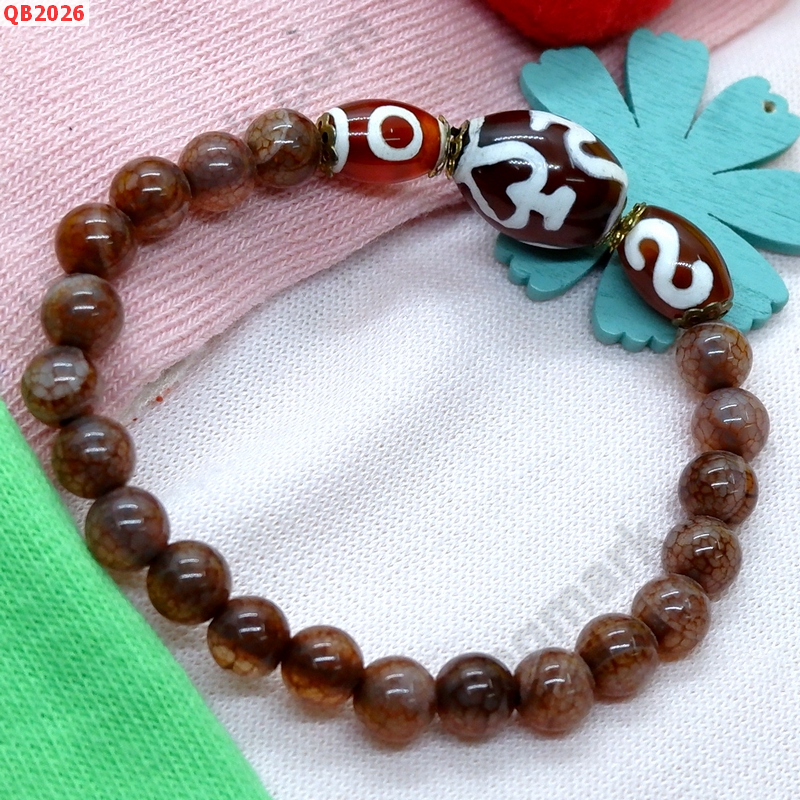 QB2026 สร้อยข้อมือหินDZI  แก้ววิเศษ ตะขอ และ 1 ตา ราคา 459 บาท http://hengmark.com/view_product/QB2026.htm