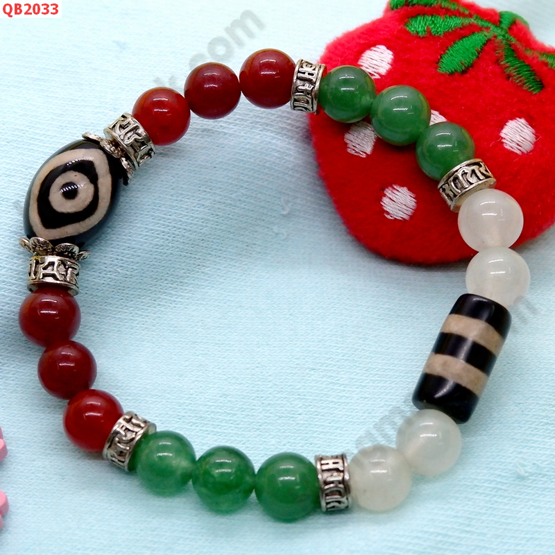 QB2033 สร้อยข้อมือหินDZI  ตามังกรและ 2 เส้น ราคา 399 บาท http://hengmark.com/view_product/QB2033.htm