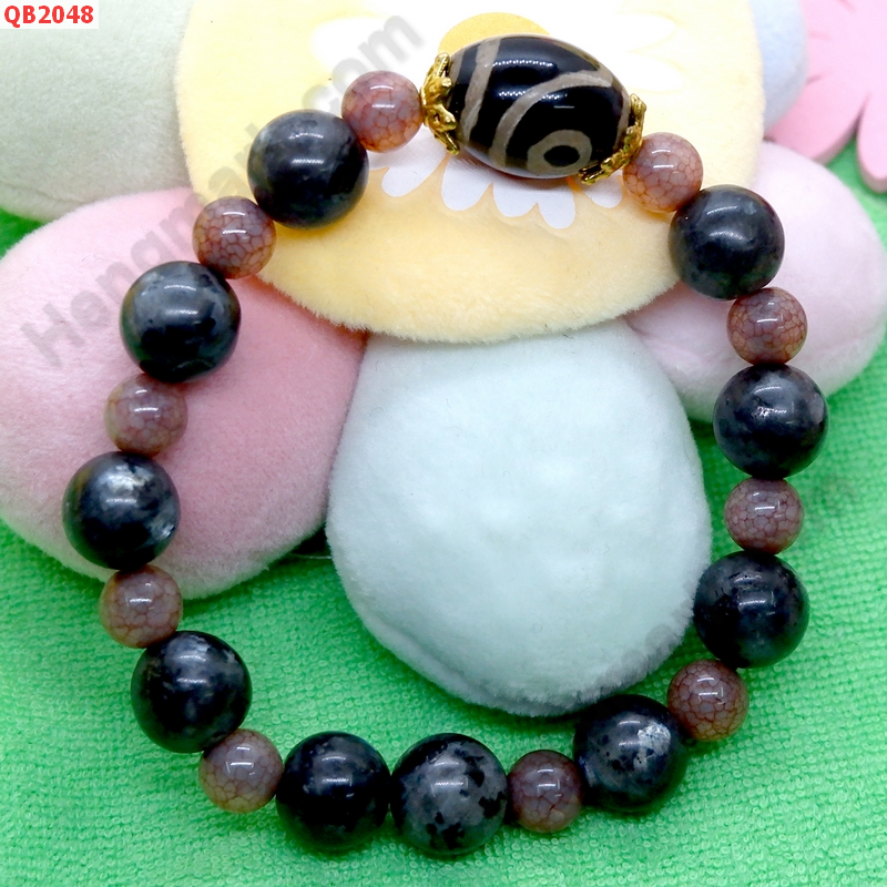 QB2048 สร้อยข้อมือหินDZI 2 ตา ราคา 379 บาท http://hengmark.com/view_product/QB2048.htm