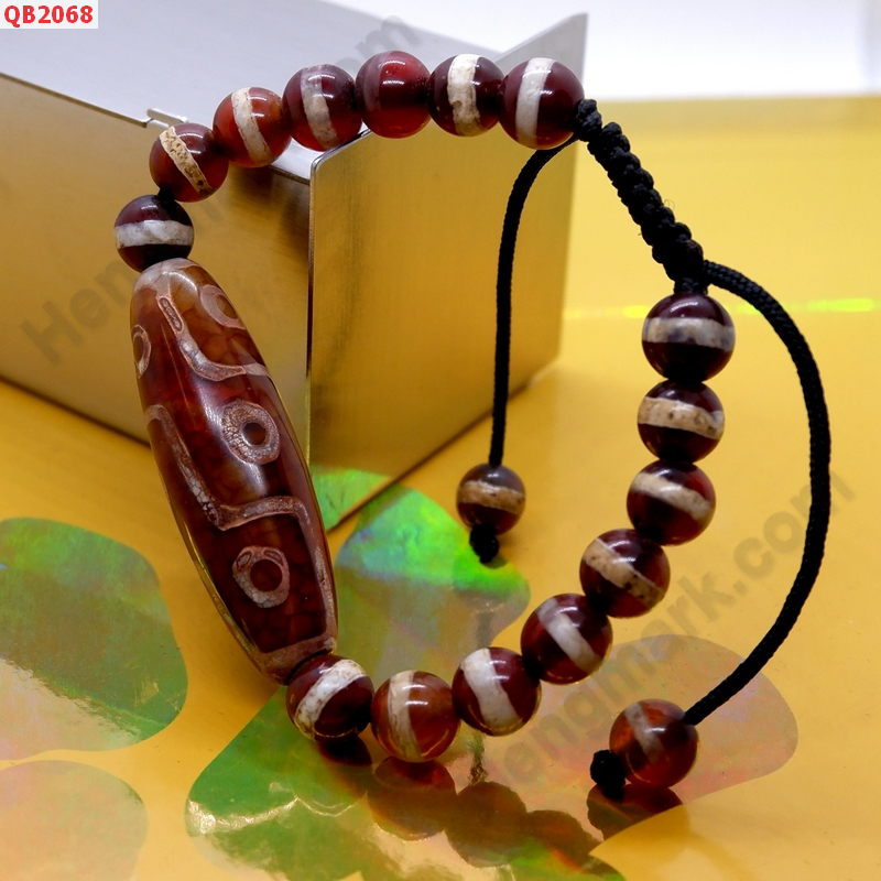 QB2068 สร้อยข้อมือหินDZI 9 ตา หมอยา ราคา 689 บาท http://hengmark.com/view_product/QB2068.htm