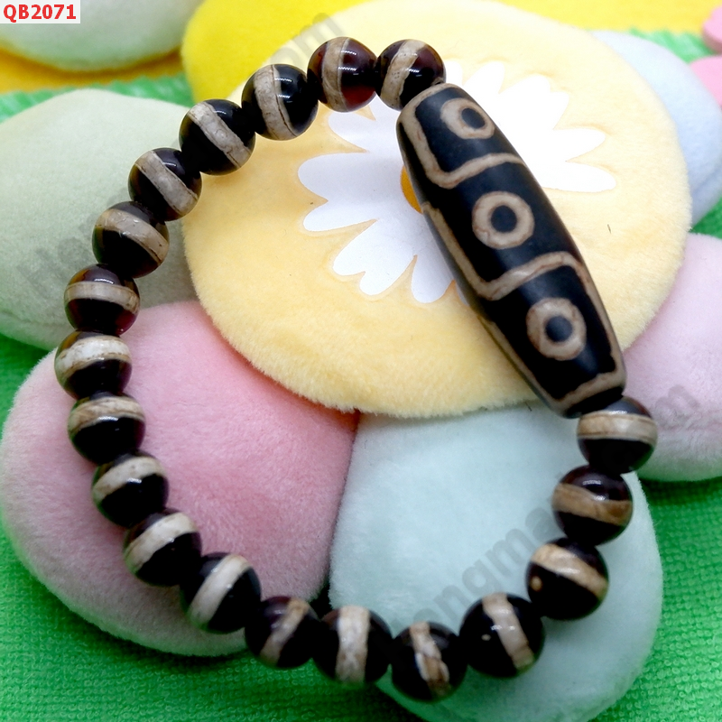QB2071 สร้อยข้อมือหินDZI 9 ตา หมอยา ราคา 649 บาท http://hengmark.com/view_product/QB2071.htm