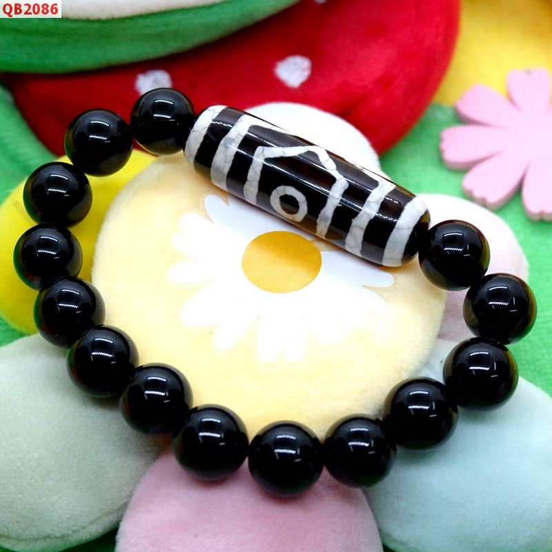 QB2086 สร้อยข้อมือหินทิเบตลาย 3 ตา ราคา 839 บาท http://hengmark.com/view_product/QB2086.htm