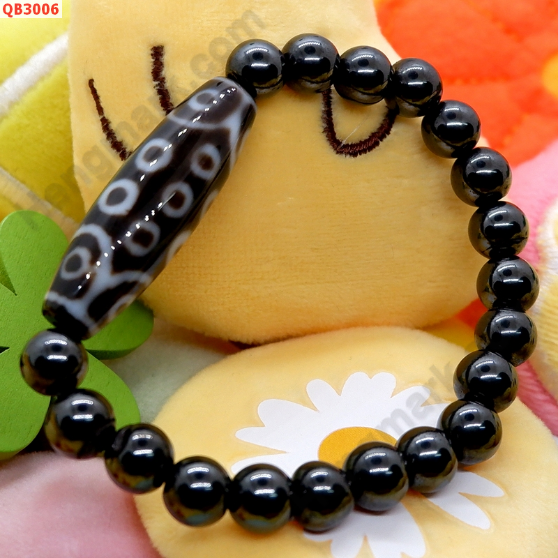 QB3006 สร้อยข้อมือหินDZI 21 ตา+เฮมาไทด์  ราคา 1399 บาท http://hengmark.com/view_product/QB3006.htm