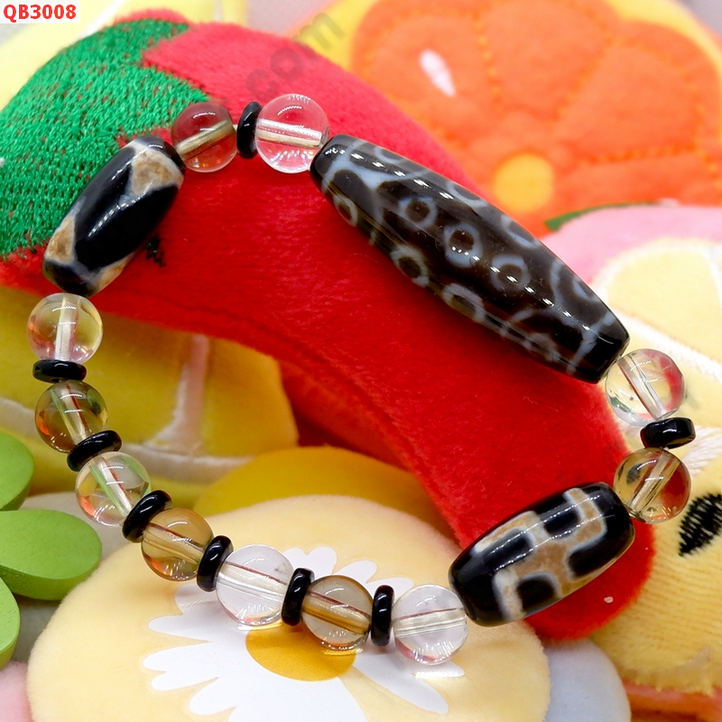 QB3008 สร้อยข้อมือหินDZI 21 ตา+สวัสดิกะ+เขี้ยวเสือ ราคา 1789 บาท http://hengmark.com/view_product/QB3008.htm