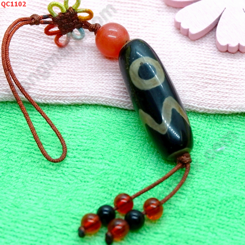 QC1102 หินทิเบตแขวนมือถือ ลาย3 ตา ภูเขา ราคา 229 บาท http://hengmark.com/view_product/QC1102.htm
