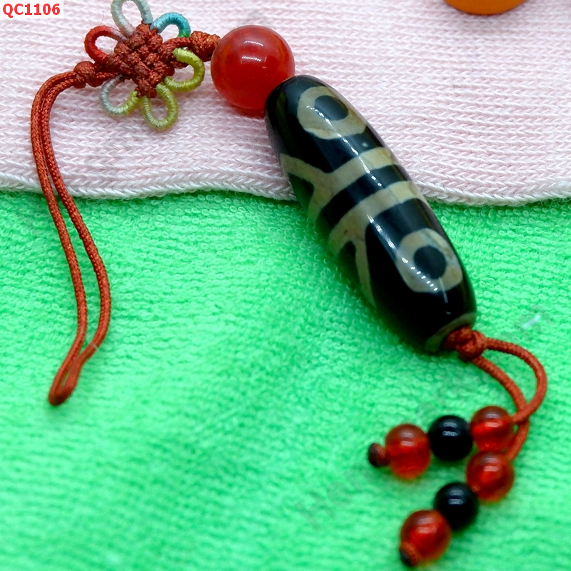 QC1106 หินทิเบตแขวนมือถือ ลาย4ตา ภูเขา ราคา 229 บาท http://hengmark.com/view_product/QC1106.htm