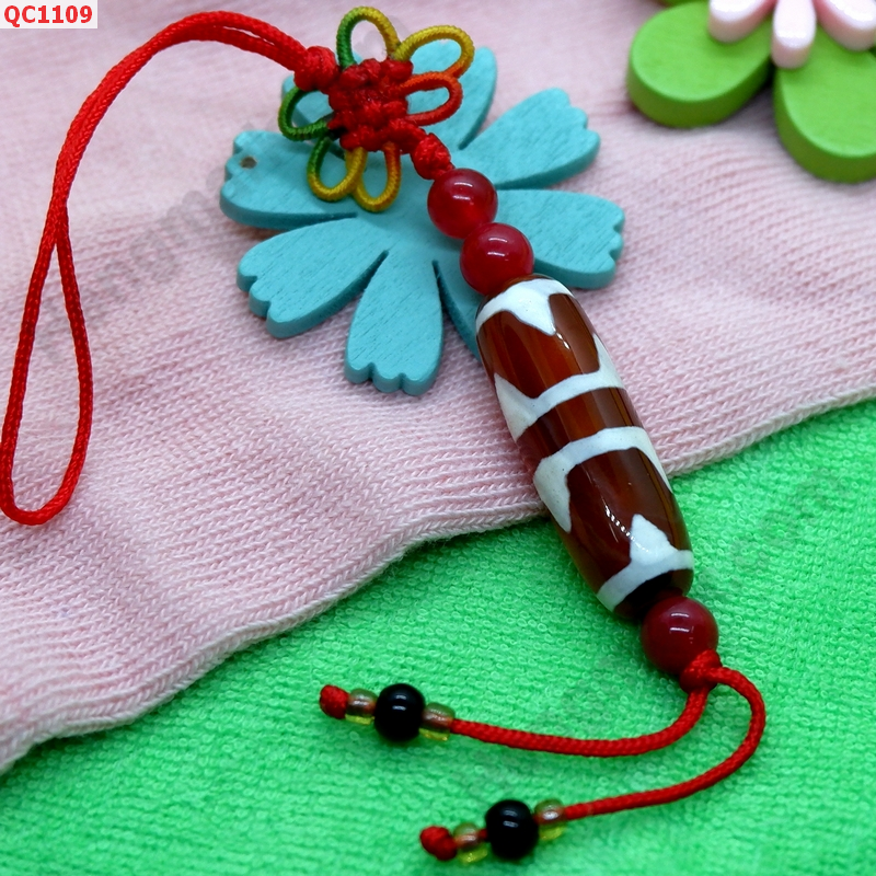 QC1109 หินทิเบตแขวนมือถือ ลายเขี้ยวเสือคู่ ราคา 229 บาท http://hengmark.com/view_product/QC1109.htm