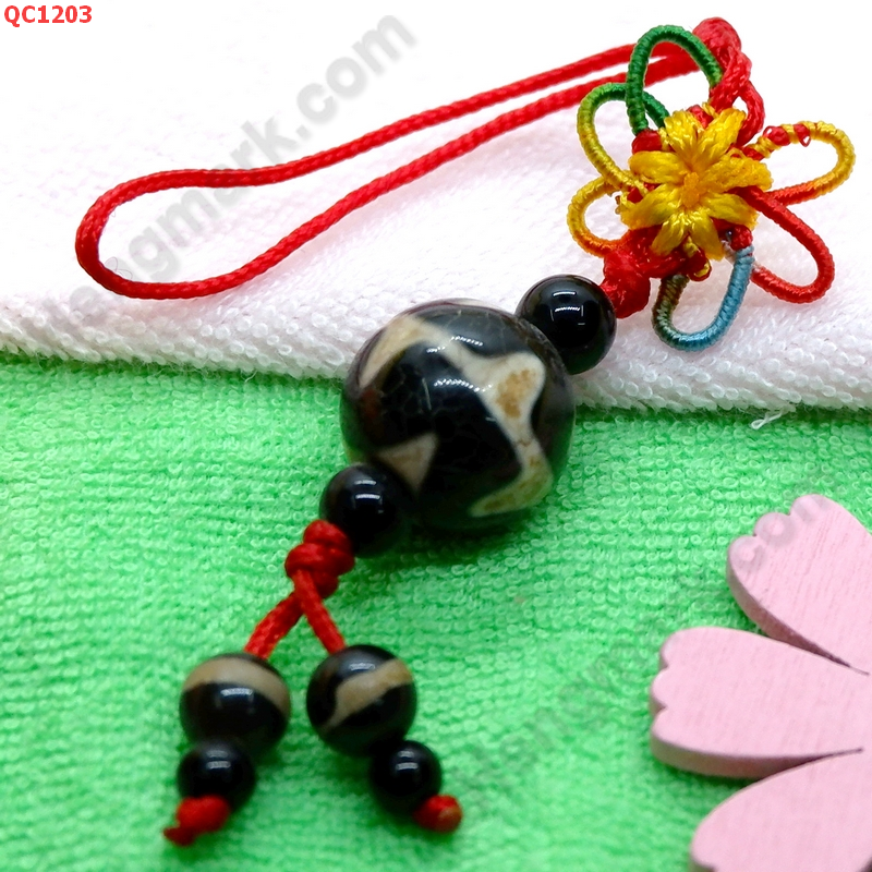 QC1203 หินทิเบตแขวนมือถือ ลายเขี้ยวเสือคู่ ราคา 129 บาท http://hengmark.com/view_product/QC1203.htm