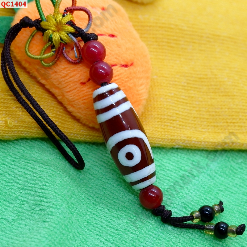 QC1404 หินทิเบตแขวนมือถือ ลาย 2 ตา ราคา 179 บาท http://hengmark.com/view_product/QC1404.htm
