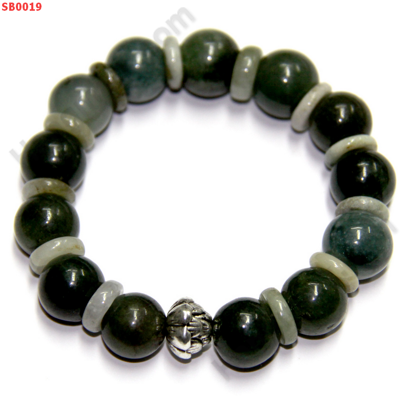 SB0019 สร้อยข้อมือหยกขาวอมเขียว ราคา 399 บาท http://hengmark.com/view_product/SB0019.htm