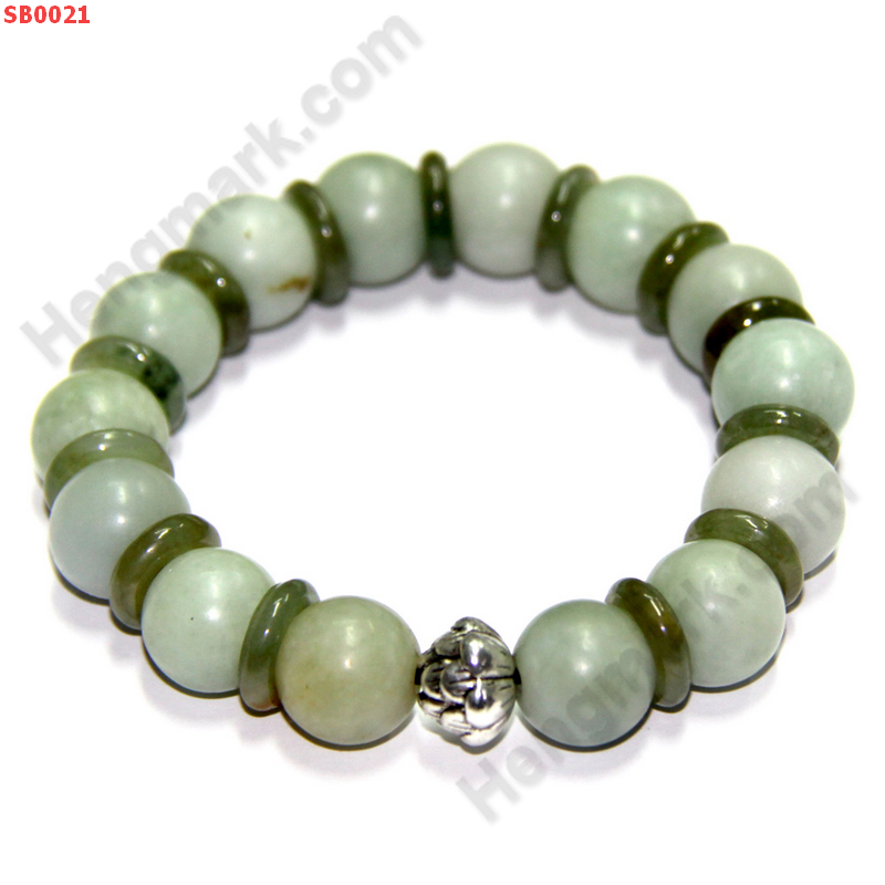 SB0021 สร้อยข้อมือหยกขาวอมเขียว ราคา 425 บาท http://hengmark.com/view_product/SB0021.htm