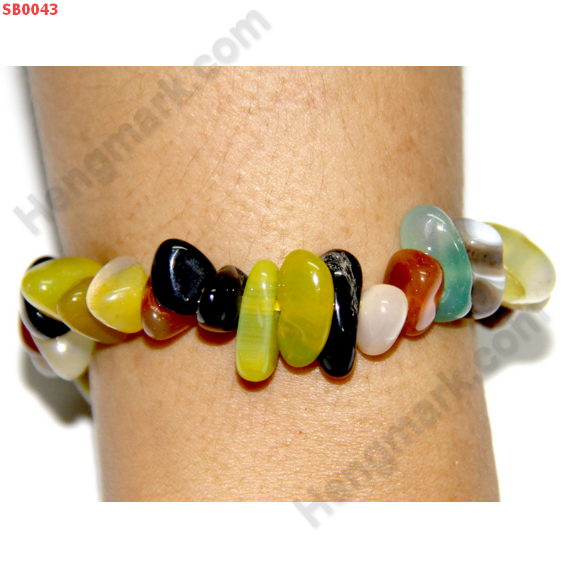 SB0043 สร้อยข้อมือหินธรรมชาติ คละสี ราคา 199 บาท http://hengmark.com/view_product/SB0043.htm