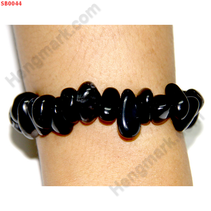 SB0044 สร้อยข้อมือหินธรรมชาติ สีดำ ราคา 199 บาท http://hengmark.com/view_product/SB0044.htm