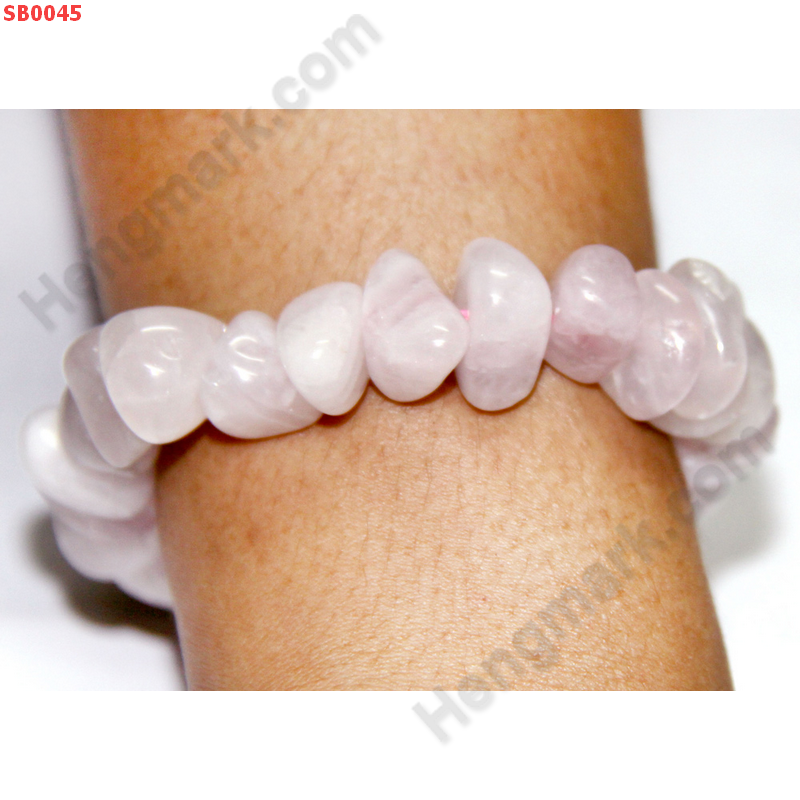 SB0045 สร้อยข้อมือหินธรรมชาติ โรสควอตซ์ ราคา 199 บาท http://hengmark.com/view_product/SB0045.htm