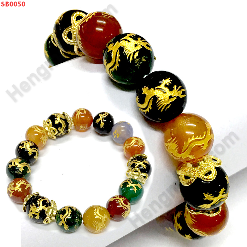 SB0050 สร้อยข้อมือหินอะเกต 7 สี ลายมังกรทอง ราคา 529 บาท http://hengmark.com/view_product/SB0050.htm