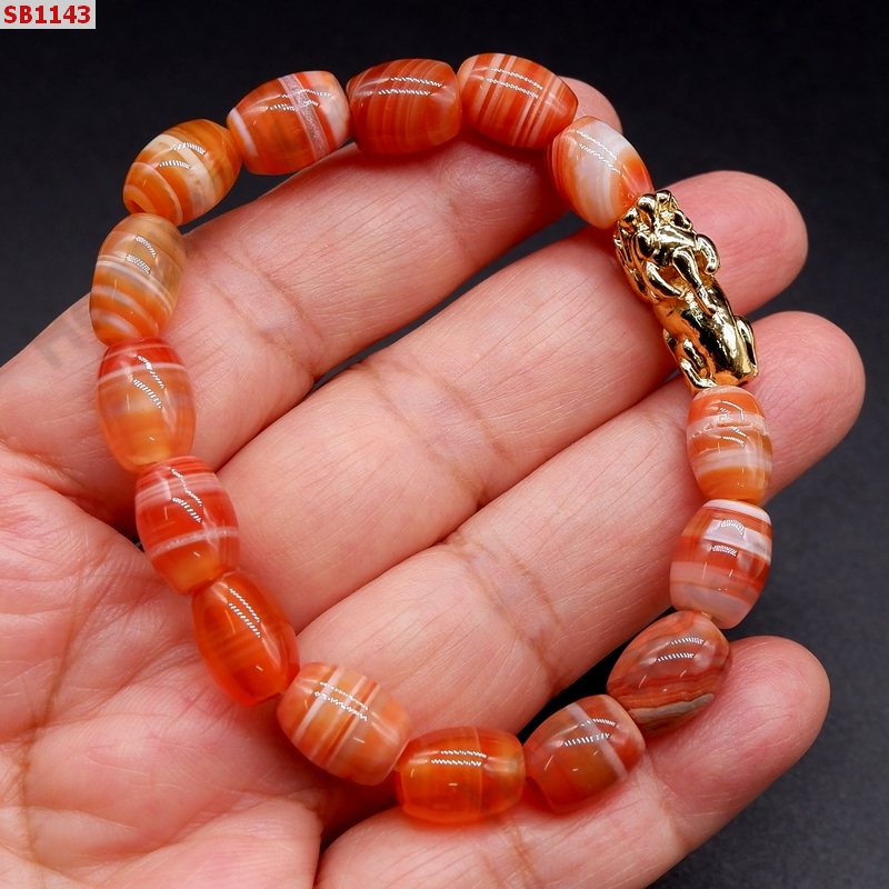 SB1143 สร้อยข้อมือหินคาร์เนเลียน ราคา 349 บาท http://hengmark.com/view_product/SB1143.htm