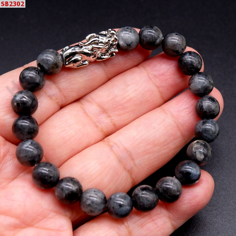 SB2302 สร้อยข้อมือเลปิโดไลท์+ปี่เซียะสีเงิน  ราคา 249 บาท http://hengmark.com/view_product/SB2302.htm