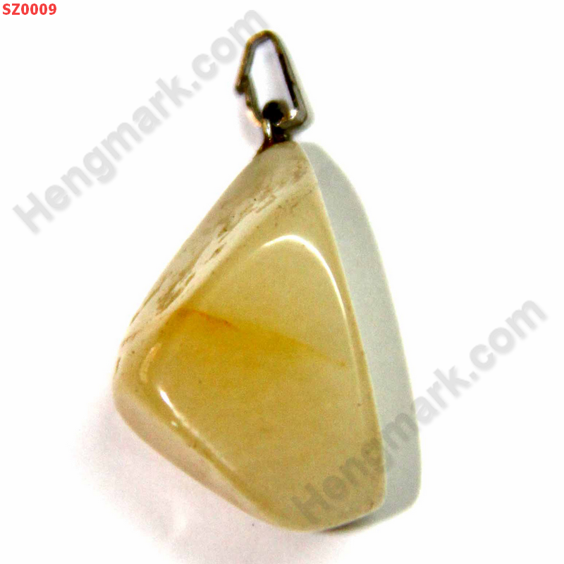 SZ0009 จี้หินธรรมชาติ อะราโกไน้ท์ ราคา 99 บาท http://hengmark.com/view_product/SZ0009.htm