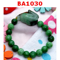 BA1030 : สร้อยข้อมือกบคาบเหรียญหยกเขียว