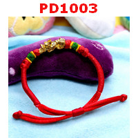 PD1003 : สร้อยข้อมือปี่เซียะสีทองร้อยสร้อยเชือกแดง