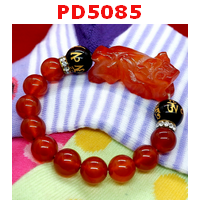 สร้อยข้อมือปี่เซียะหินสีแดง+คาถาทิเบต สร้อยข้อมือปี่เซียะหินสีแดง+คาถาทิเบต ร้อยด้วยหินคาร์เนเลียนขนาด 12 มม.สลับคั่นด้วยข้อเพชร

ปี่เซียะ (พีซิว) เป็นสัตว์นำโชคจากสวรรค์ ไม่มีรูทวาร “กินอย่างเดียวไม่ถ่ายออก” พกพาติดตัว ช่วยป้องกันภูติผีปีศาจและสิ่งชั่วร้าย ช่วยให้เจ้าของที่เป็นนักธุรกิจ หรือผู้ที่ต้องการเงินมาก มายสมหวัง ทั้งเรื่องค้าขายปกติ และเรื่องเสี่ยงโชค  การเล่นหุ้น ปี่เซียะจะช่วยให้สมหวังในเรื่องนี้ อย่างแน่นอน