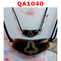 QA1040 : สร้อยคอหินทิเบตรูปบูมเมอแรง ลายต้นโพธิ์