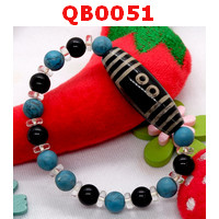 QB0051 : สร้อยข้อมือ DZI 5 ตา
