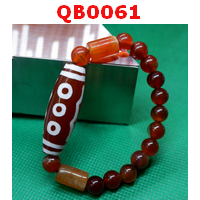 QB0061 : สร้อยข้อมือ DZI 5 ตา