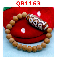 QB1163 : สร้อยข้อมือหิน DZI 5 ตา ร้อยด้วยลูกปัดไม้