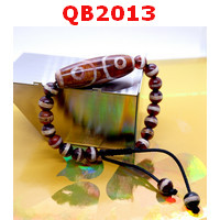QB2013 : สร้อยข้อมือหินDZI 3 ตา และหมอยา